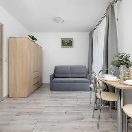 Funkcjonalne Z Balkonem Romanowicza 1 By Heyrent Apartman Krakkó