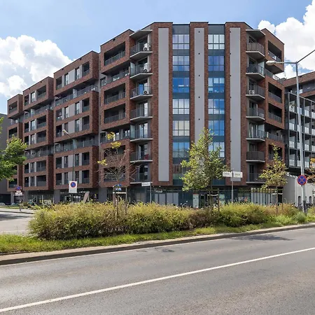 Funkcjonalne Z Balkonem Romanowicza 1 By Heyrent Apartman *